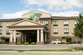 Holiday Inn Express & Suites - Mason City, an IHG Hotel